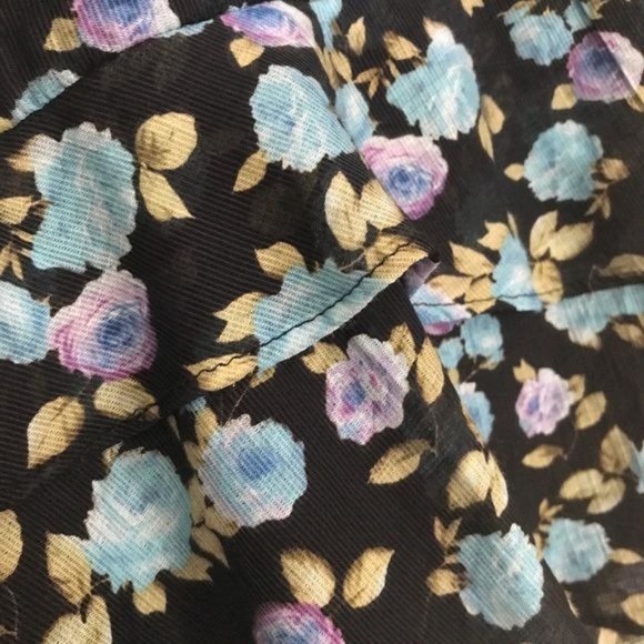 American Eagle Studio Floral Print Tiered Mini Skirt Size Small NWOT - Picture 3 of 5